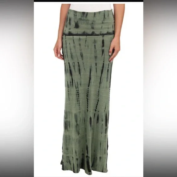 Billabong Tie-Dye Maxi Skirt in Mauve - Picture 10 of 11